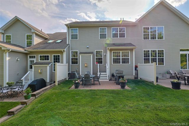 36 Pritchard Court, Fishkill, NY 12524