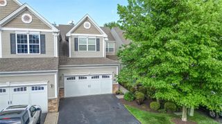 36 Pritchard Court, Fishkill, NY 12524