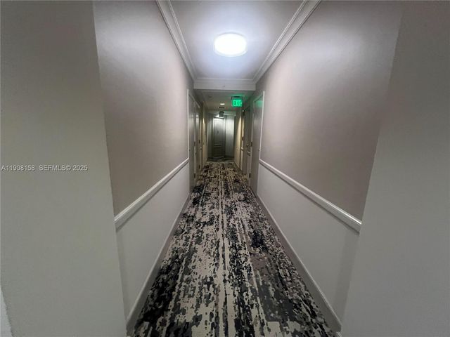 888 Brickell Key Dr 806, Miami, FL 33131