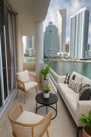 888 Brickell Key Dr 806, Miami, FL 33131