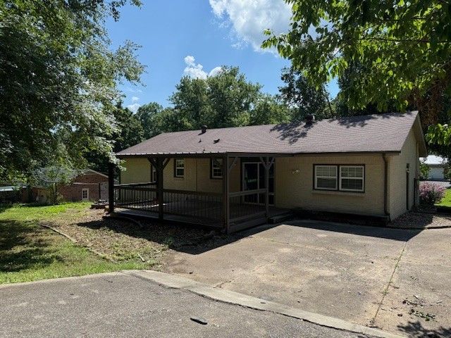 1876 Mimi Rd, Clarksville, TN 37040