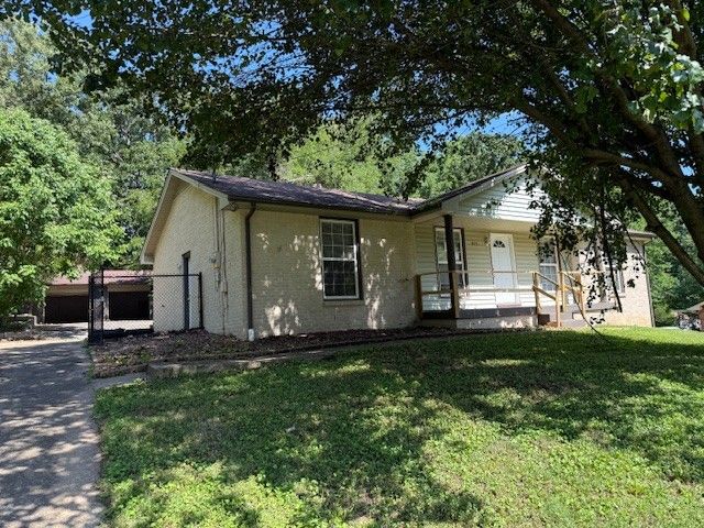 1876 Mimi Rd, Clarksville, TN 37040