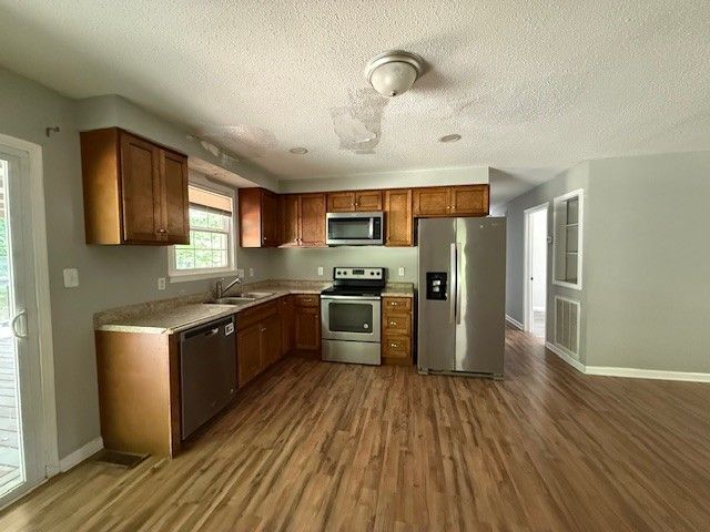 1876 Mimi Rd, Clarksville, TN 37040
