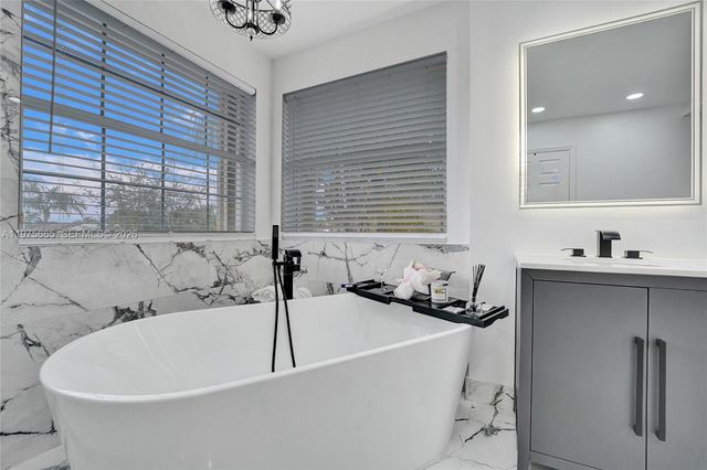 18231 SW 27th St 18231, Miramar, FL 33029