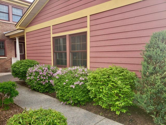 4 Moreau Way, Plattsburgh, NY 12903