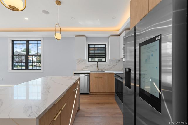19907 100th Avenue, Hollis, NY 11423