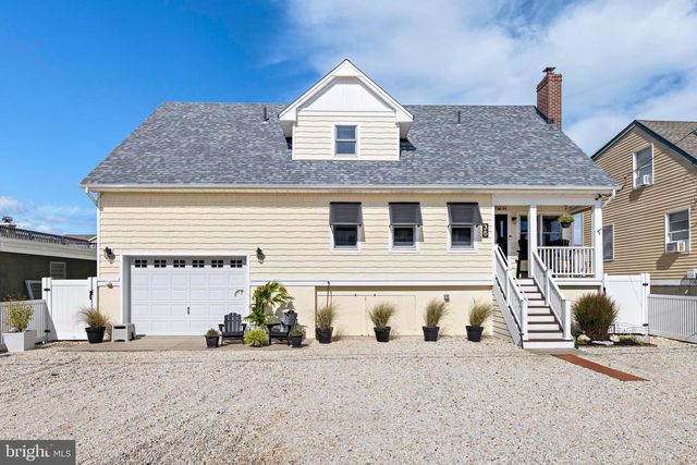 36 JENNIE DR, Manahawkin, NJ 08050