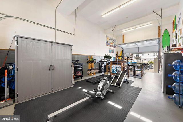 36 JENNIE DR, Manahawkin, NJ 08050