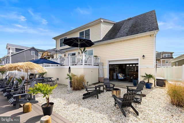 36 JENNIE DR, Manahawkin, NJ 08050