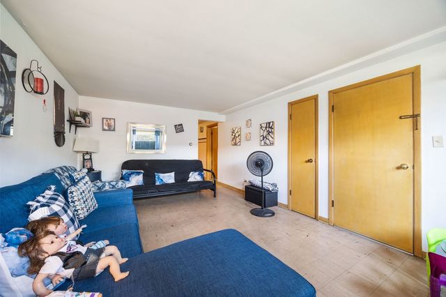 2511 N LARAMIE Avenue, Chicago, IL 60639