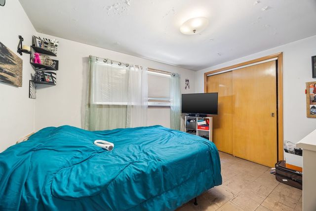 2511 N LARAMIE Avenue, Chicago, IL 60639