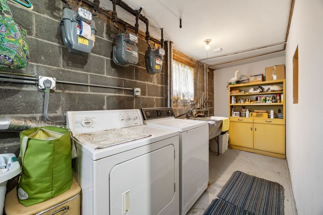 2511 N LARAMIE Avenue, Chicago, IL 60639