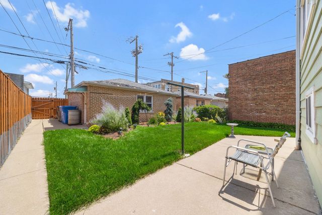 2511 N LARAMIE Avenue, Chicago, IL 60639