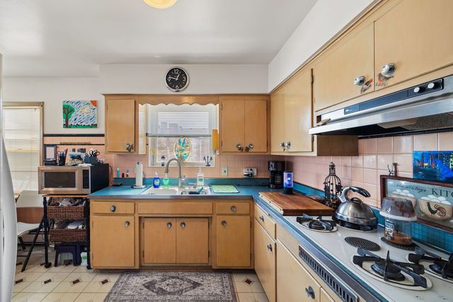 2511 N LARAMIE Avenue, Chicago, IL 60639