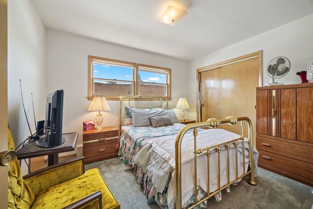 2511 N LARAMIE Avenue, Chicago, IL 60639