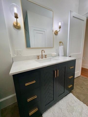 2710 8TH AVENUE N, St Petersburg, FL 33713