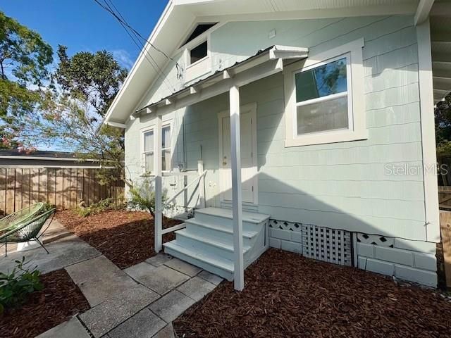 2710 8TH AVENUE N, St Petersburg, FL 33713