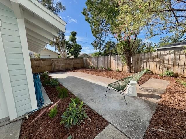 2710 8TH AVENUE N, St Petersburg, FL 33713