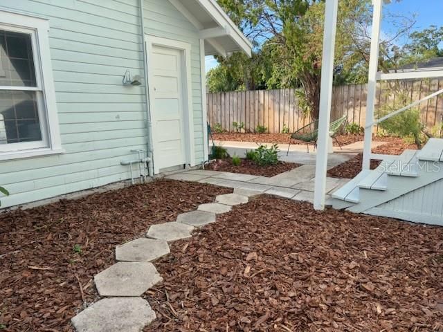 2710 8TH AVENUE N, St Petersburg, FL 33713