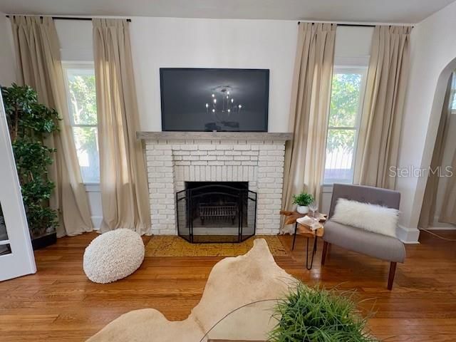 2710 8TH AVENUE N, St Petersburg, FL 33713