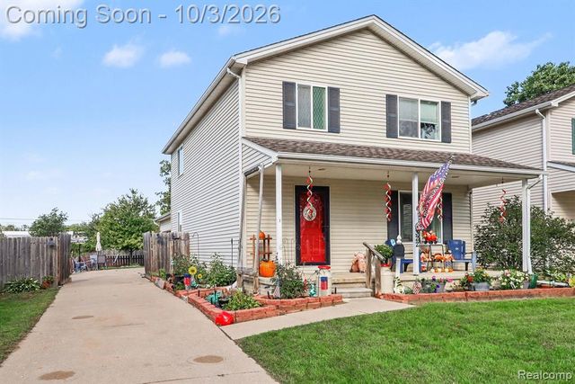 5322 Moore Street, Wayne, MI 48184