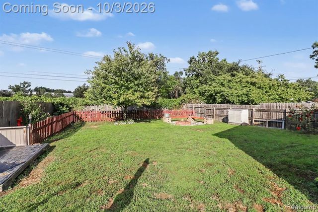 5322 Moore Street, Wayne, MI 48184