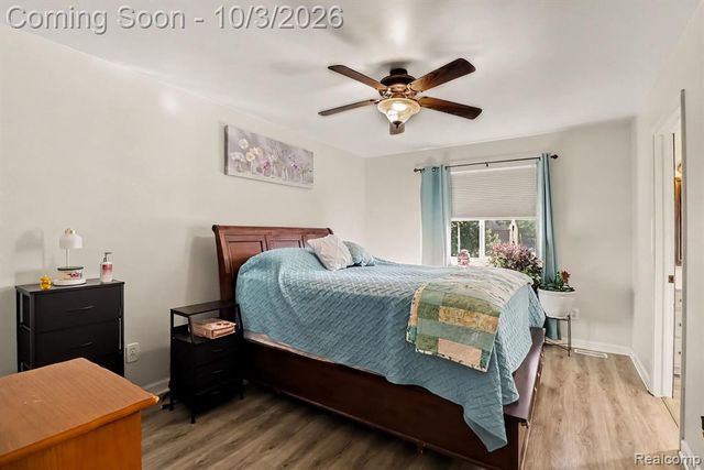 5322 Moore Street, Wayne, MI 48184