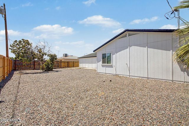 3351 W PARADISE Drive, Phoenix, AZ 85029