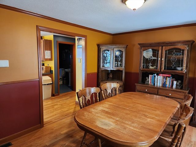 33 Guerin St, Chicopee, MA 01020