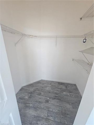 1200 Reserve WAY # 302, Naples, FL 34105