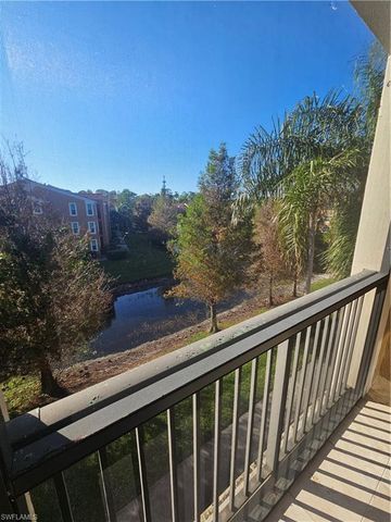 1200 Reserve WAY # 302, Naples, FL 34105