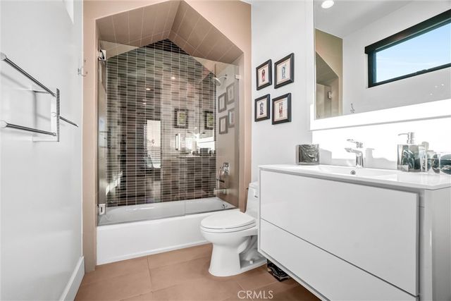 221 Attica, Long Beach, CA 90803