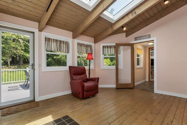 29 Trickett, Lynnfield, MA 01940