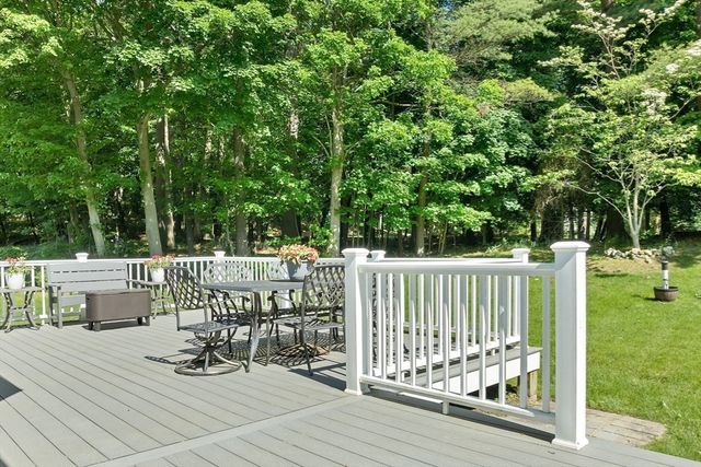 29 Trickett, Lynnfield, MA 01940