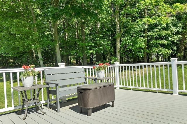 29 Trickett, Lynnfield, MA 01940