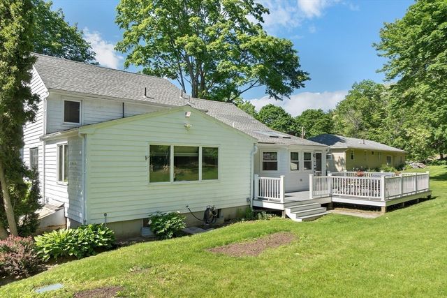 29 Trickett, Lynnfield, MA 01940