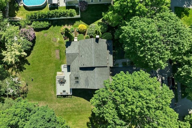 29 Trickett, Lynnfield, MA 01940