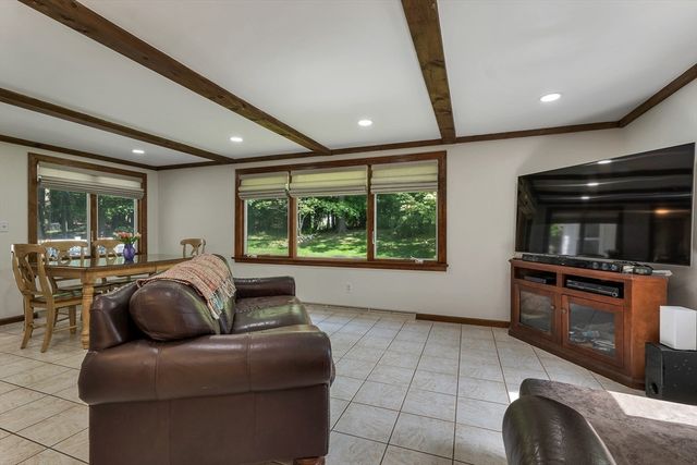 29 Trickett, Lynnfield, MA 01940