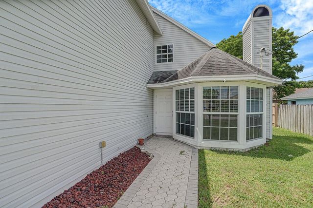 6467 Foster Street, Jupiter, FL 33458