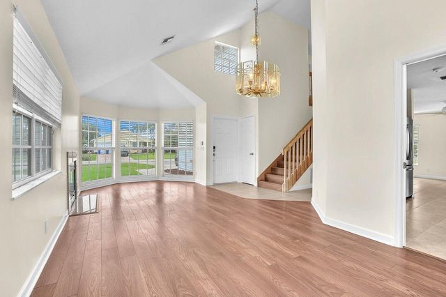 6467 Foster Street, Jupiter, FL 33458