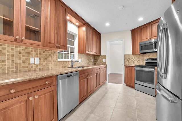 6467 Foster Street, Jupiter, FL 33458