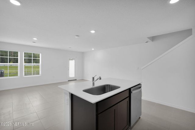 10129 WHISTLING PNE Court, Jacksonville, FL 32221