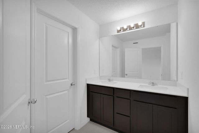 10129 WHISTLING PNE Court, Jacksonville, FL 32221