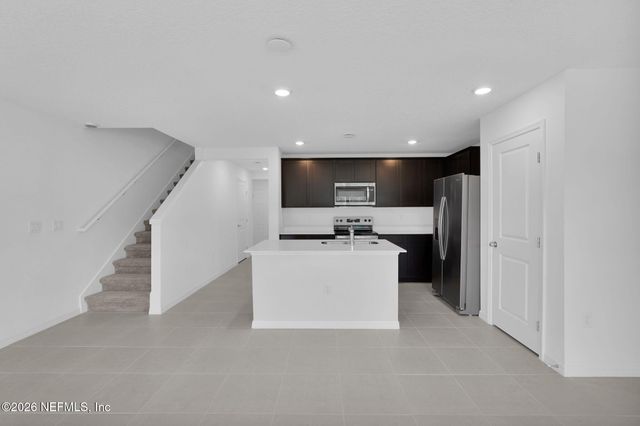 10129 WHISTLING PNE Court, Jacksonville, FL 32221