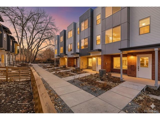 15312 W 69th Pl, Arvada, CO 80007