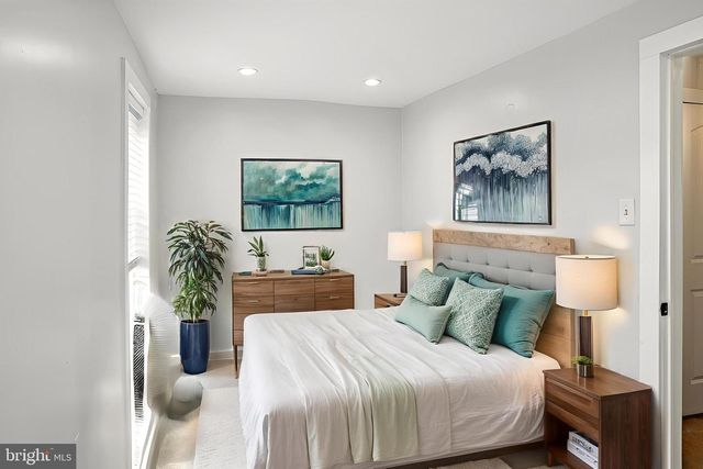 2621 SALMON ST, Philadelphia, PA 19125