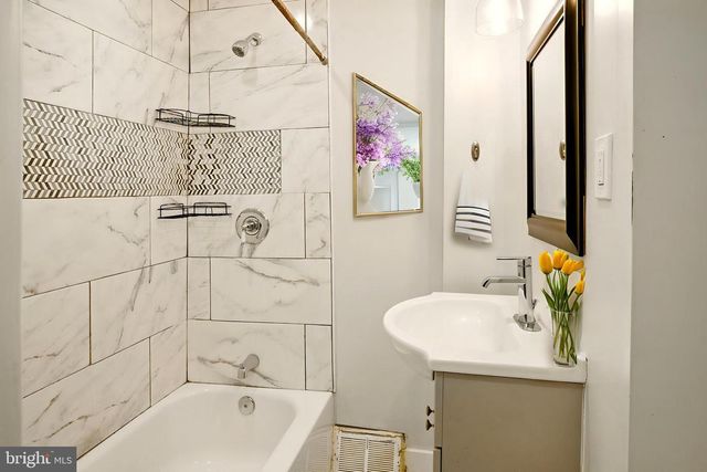 2621 SALMON ST, Philadelphia, PA 19125