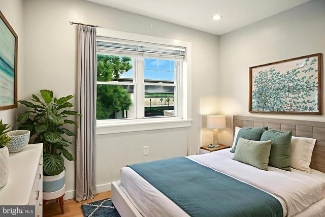 2621 SALMON ST, Philadelphia, PA 19125