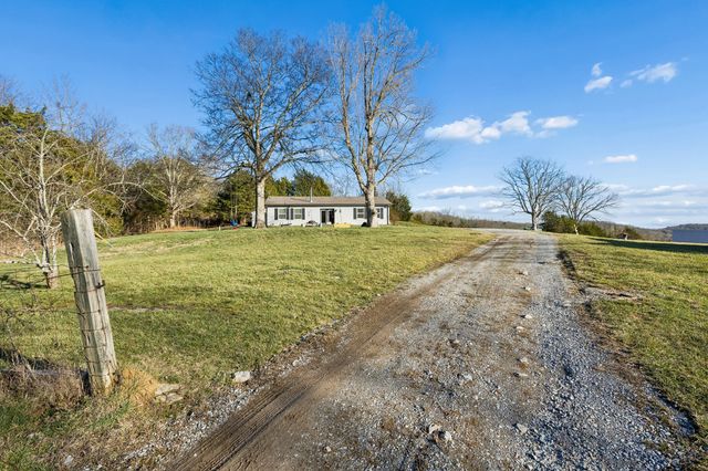 2370 Patton Hollow Rd, Watertown, TN 37184