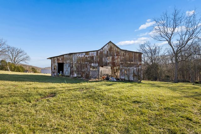 2370 Patton Hollow Rd, Watertown, TN 37184